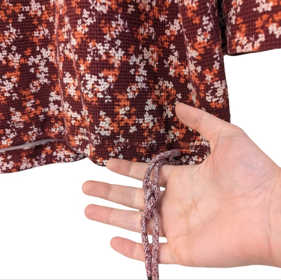 Lands' End🌷 Waffle Turtleneck Sweater in Red Floral Rare Sz 2X - Picture 5 of 7